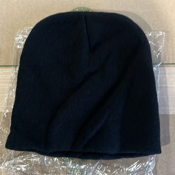 Hot Topic Beanie - Picture 3 of 3